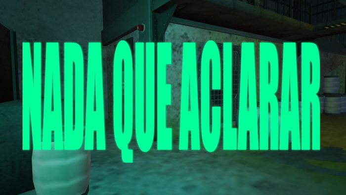 Still del videoclip: pelea en un desarmadero